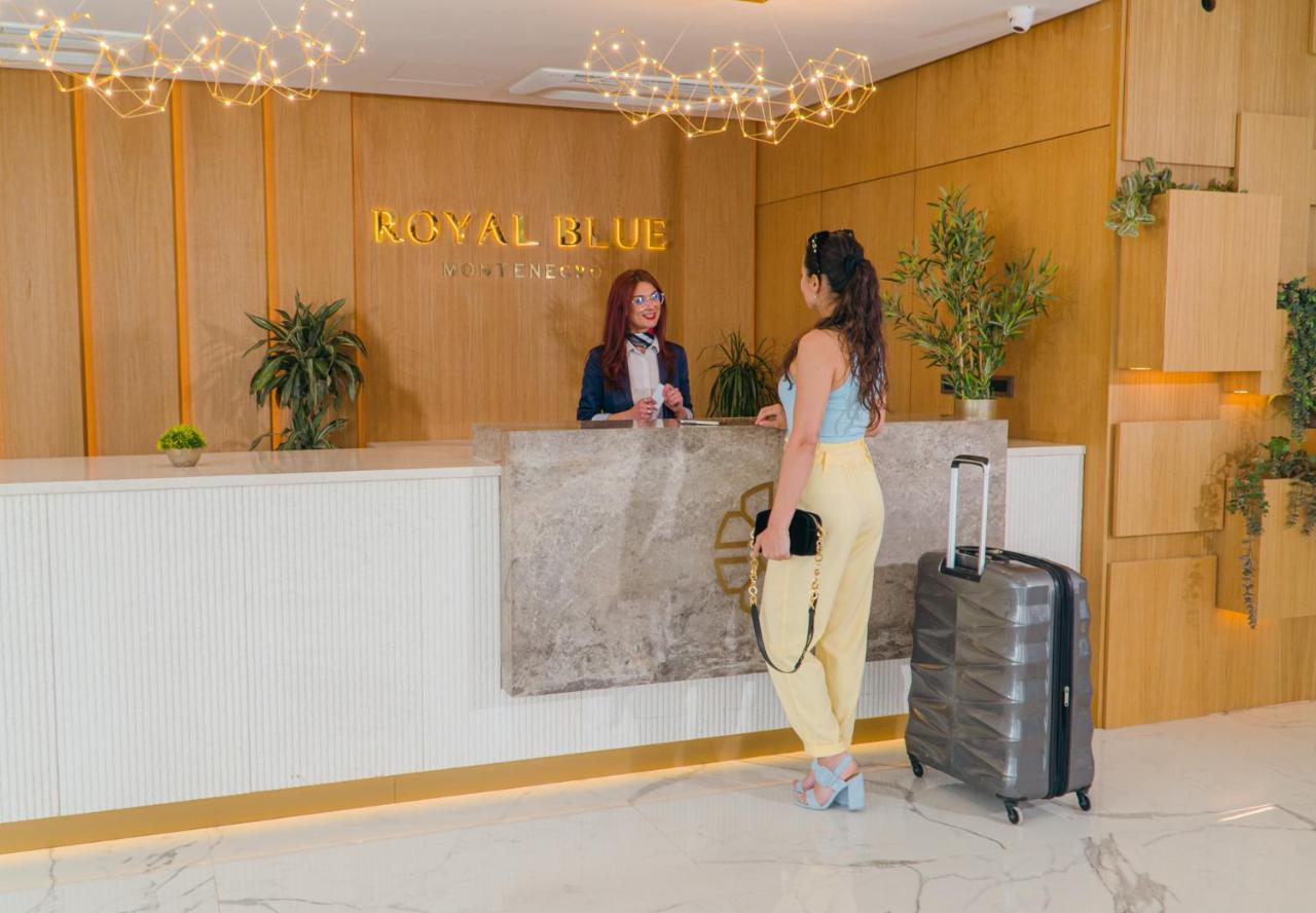 Royal Blue Resort & Residences 티바트 외부 사진